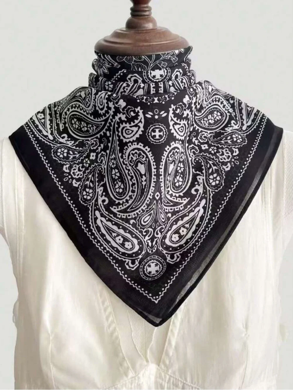kristine’s closet classic paisley